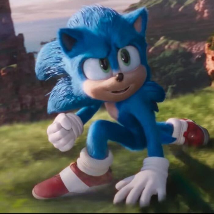 Sonic from the movie looking to the side