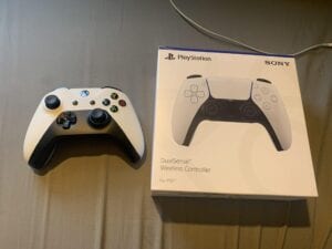 ebay scam: xbox one controller painted like ps5 dualsense